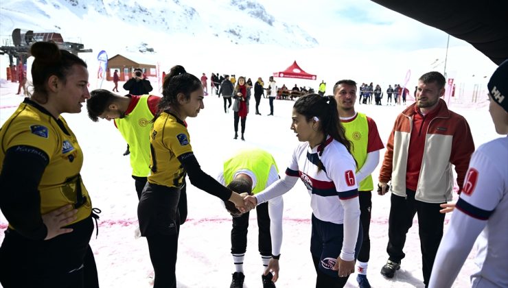 Türkiye’de ilk defa düzenlenen “Kar Ragbi Şampiyonası” sona erdi
