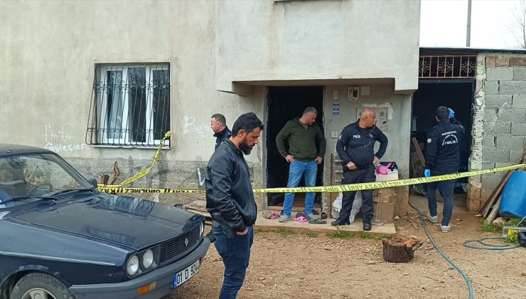 Adana’da bir kişi evinde silahla öldürülmüş halde bulundu